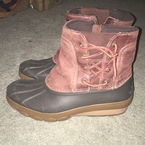 Sperry snow boots